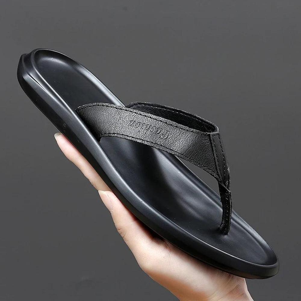 Casual Men's Leather Flip Flops - Soft Non-Slip Summer Sandals for Comfort